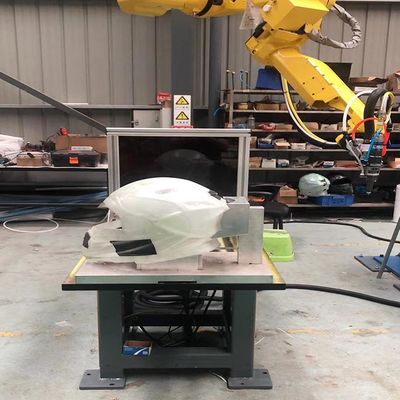 Raycus Laser Source 6 Axis 3D Robot Laser Cutter gebruik voor glasvezelhelm, koolstofvezelhelm,Kevlar enz.