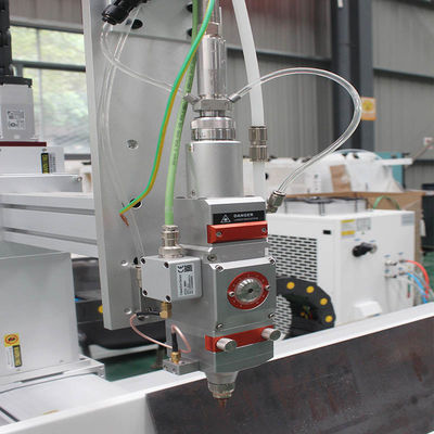 machines voor het snijden van speciaal gevormde materialen